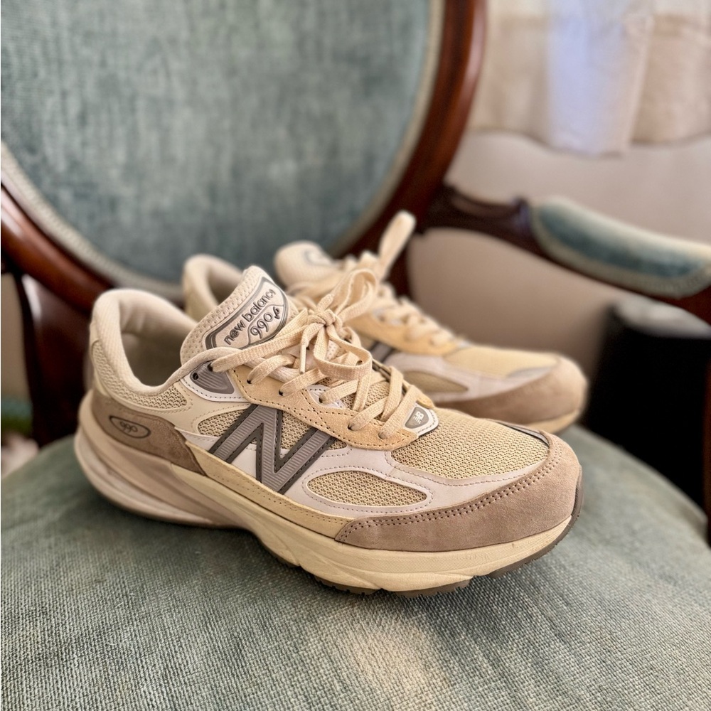 New Balance 990V6